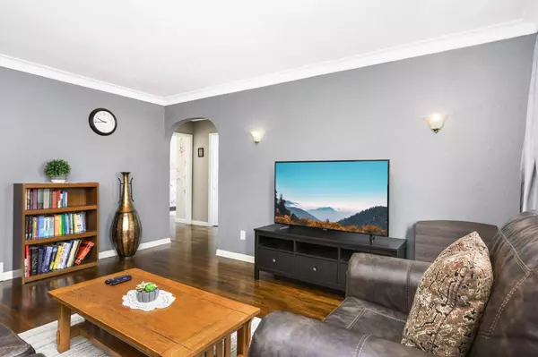 664 Berwood AVE, Vadnais Heights, MN 55127