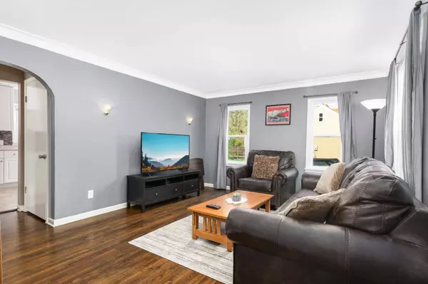 664 Berwood AVE, Vadnais Heights, MN 55127