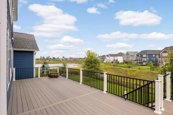 16394 Dryden RD, Lakeville, MN 55044