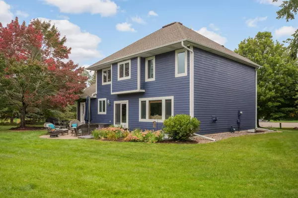 3352 Richmond Bay, Woodbury, MN 55129