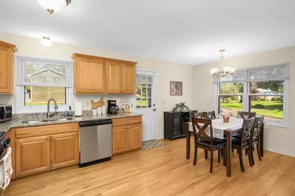 2001 Toledo AVE N, Golden Valley, MN 55422