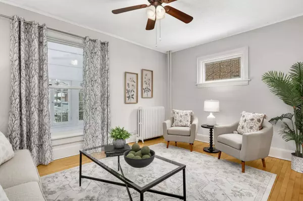 511 W 22nd ST, Minneapolis, MN 55405