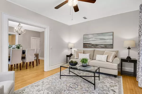 511 W 22nd ST, Minneapolis, MN 55405