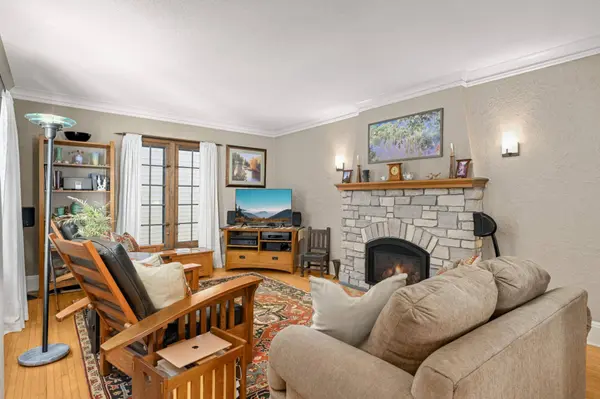 3936 Chowen AVE S, Minneapolis, MN 55410