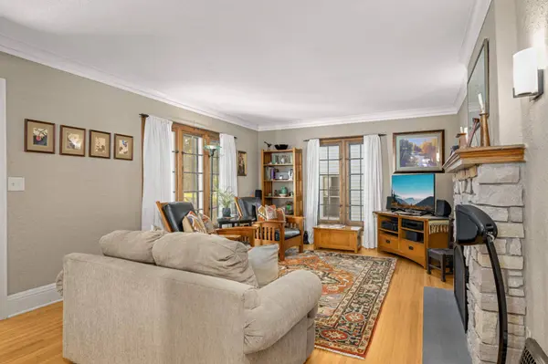 3936 Chowen AVE S, Minneapolis, MN 55410