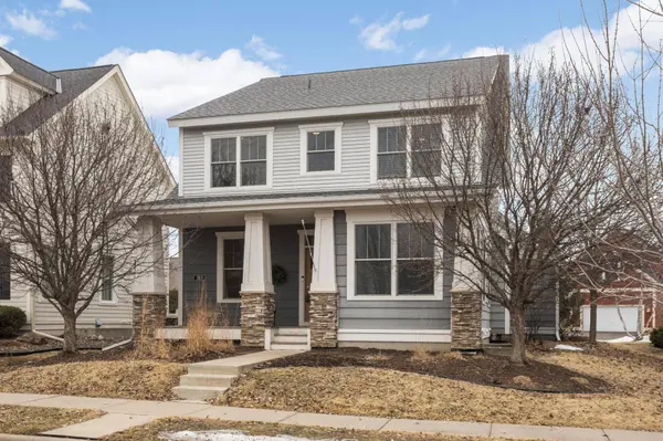 313 Periwinkle PL, Bayport, MN 55003