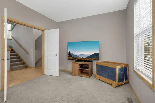 313 Periwinkle PL, Bayport, MN 55003