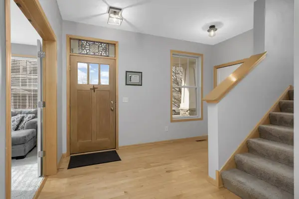 313 Periwinkle PL, Bayport, MN 55003