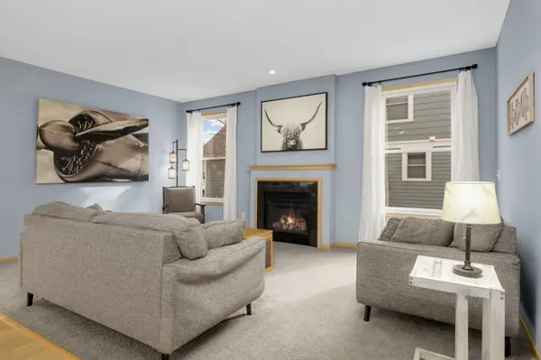 313 Periwinkle PL, Bayport, MN 55003