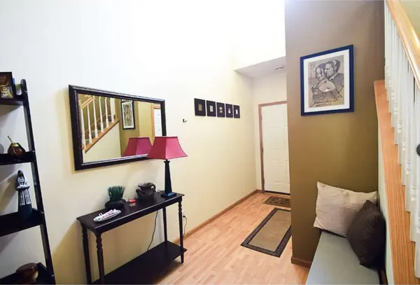 6869 Folkestone RD #614, Apple Valley, MN 55124