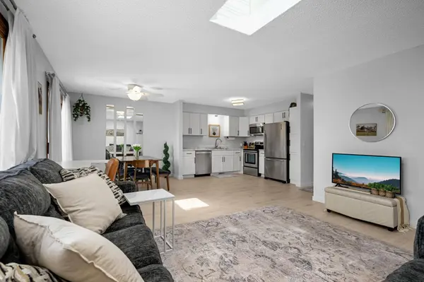 5405 72nd CIR N, Brooklyn Center, MN 55429