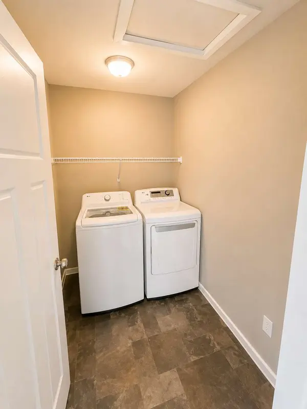 4364 Corn Silk LN, Woodbury, MN 55129