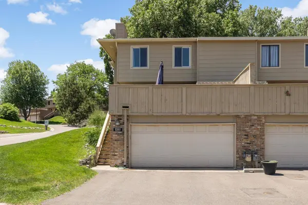 2201 Stroden CIR