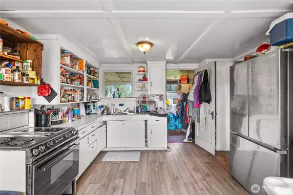 11925 59th St CT E, Puyallup, WA 98372