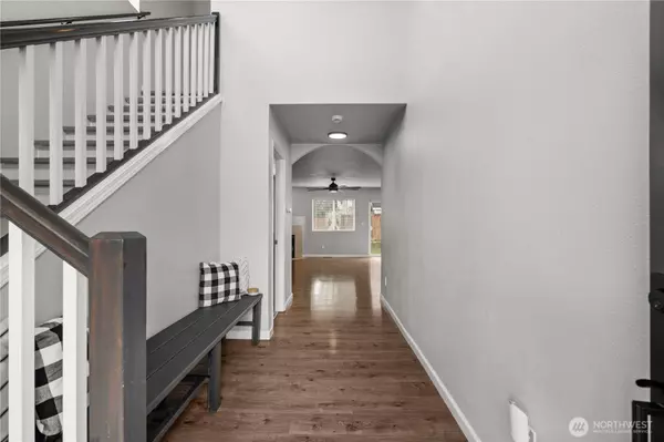 11628 188th ST E, Puyallup, WA 98374