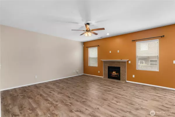 18328 73rd Avenue Ct E, Puyallup, WA 98375