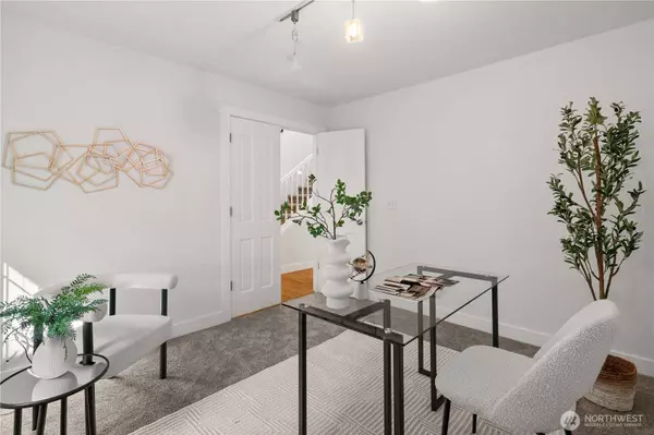 6211 18th AVE SW, Olympia, WA 98512