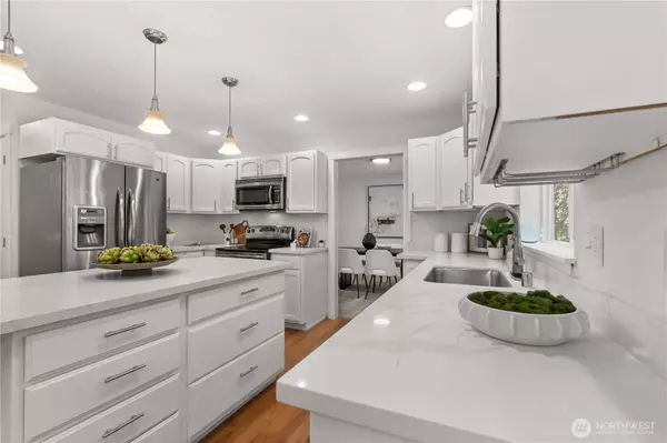 6211 18th AVE SW, Olympia, WA 98512