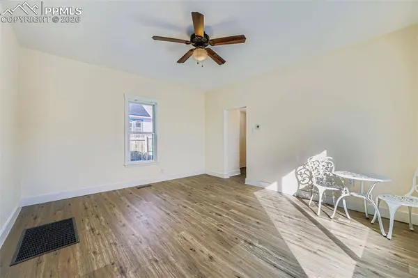 2423 W St Vrain ST, Colorado Springs, CO 80904