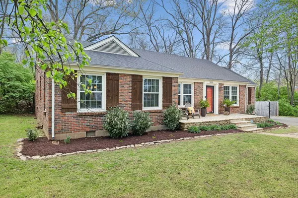 5601 Stoneway Trl, Nashville, TN 37209