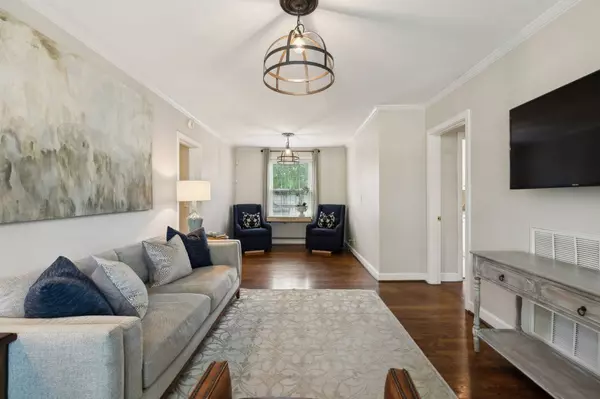 5601 Stoneway Trl, Nashville, TN 37209