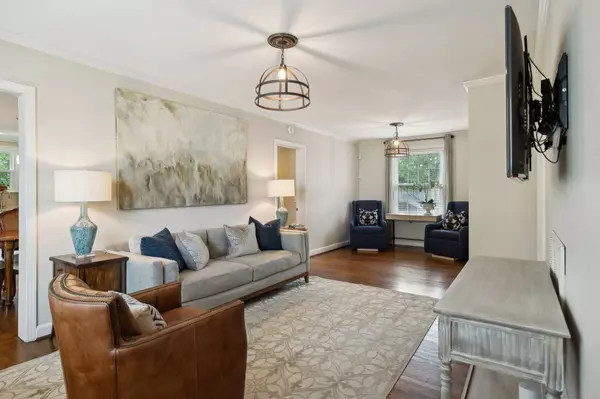 5601 Stoneway Trl, Nashville, TN 37209