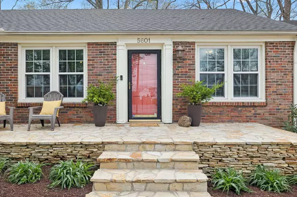 5601 Stoneway Trl, Nashville, TN 37209
