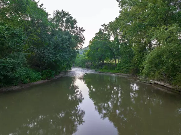 322 Vaughn Rd, Nashville, TN 37221