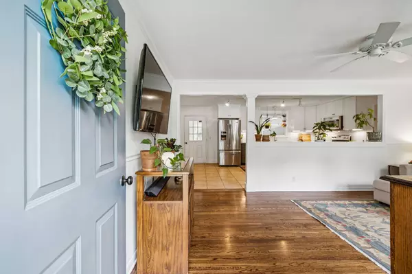 5044 Suter Dr, Nashville, TN 37211