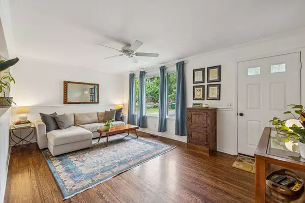 5044 Suter Dr, Nashville, TN 37211