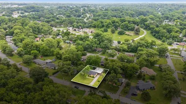 5044 Suter Dr, Nashville, TN 37211