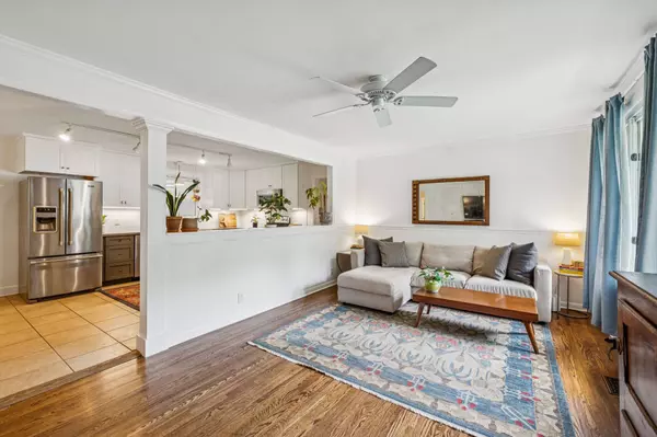 5044 Suter Dr, Nashville, TN 37211