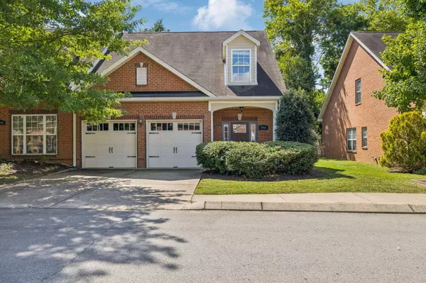 3064 Whitland Crossing Dr, Nashville, TN 37214