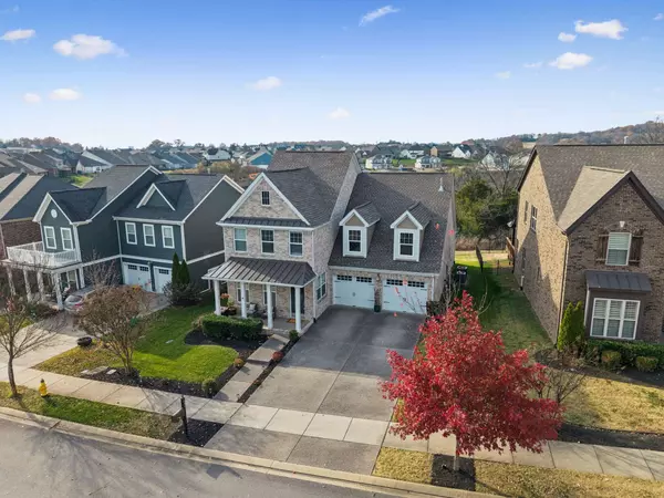 631 Lingering Way, Hendersonville, TN 37075