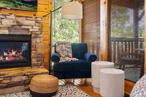 1105 Autumn Path Way, Sevierville, TN 37862