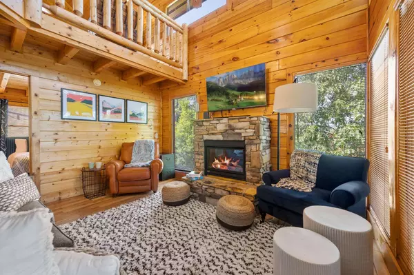 1105 Autumn Path Way, Sevierville, TN 37862