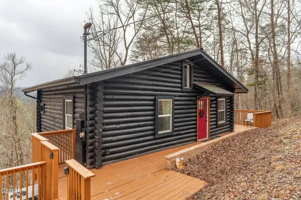 1065 Shell Mountain RD, Sevierville, TN 37876