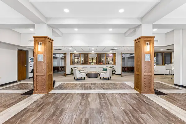 480 Hogan Rd, Nashville, TN 37220