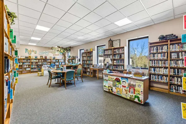 480 Hogan Rd, Nashville, TN 37220