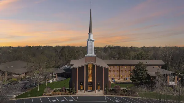 480 Hogan Rd, Nashville, TN 37220