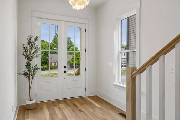 905A Potter Ln, Nashville, TN 37206