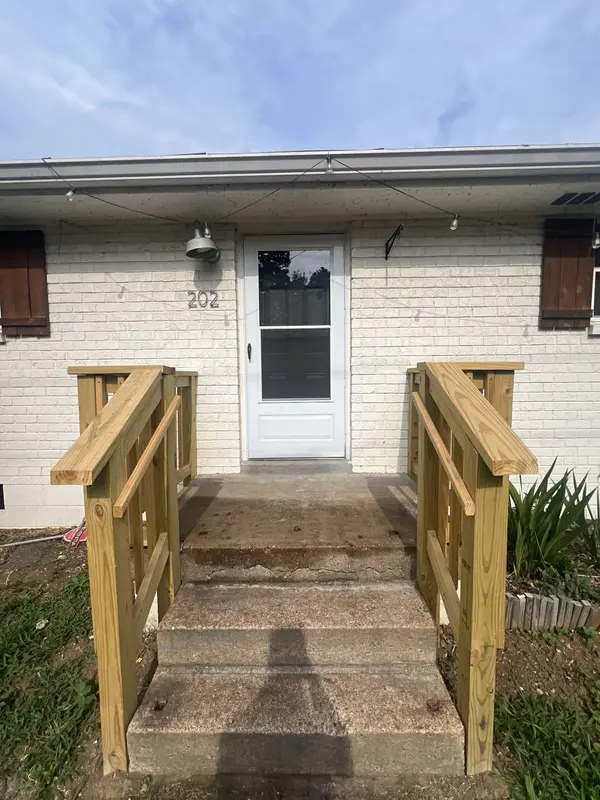 202 S 16th St, Nashville, TN 37206