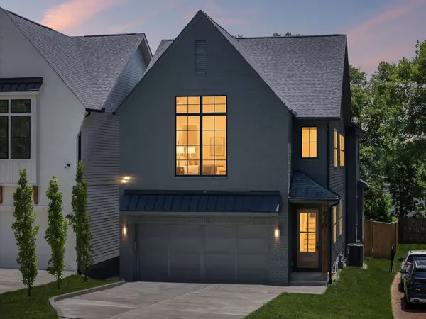 832B Neartop Dr, Nashville, TN 37205