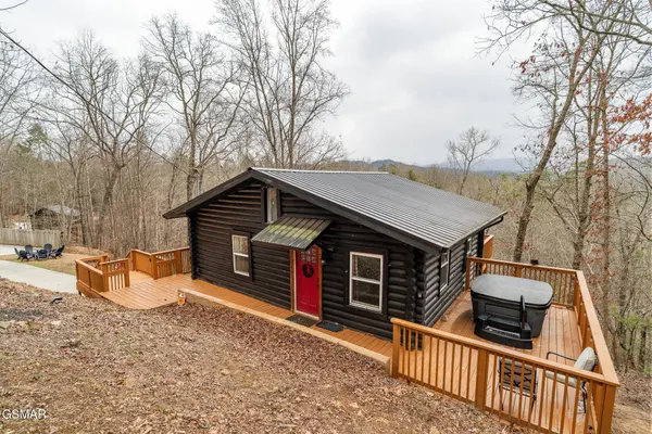 1065 Shell Mountain RD, Sevierville, TN 37876