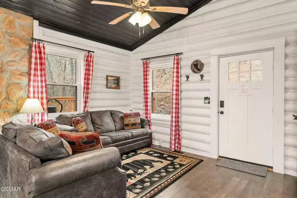 1065 Shell Mountain Road, Sevierville, TN 37876