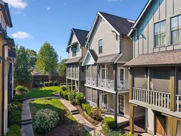 602 Centerpoint Ln, Nashville, TN 37209