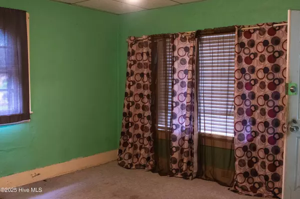 913 Faison ST E, Wilson, NC 27893