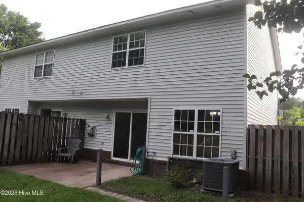 2500 Bluff View CT, Greenville, NC 27834
