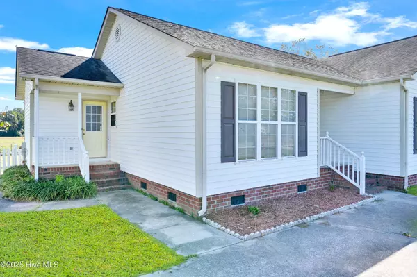 520 Huff DR, Winterville, NC 28590