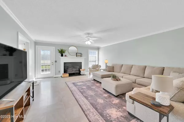 520 Huff DR, Winterville, NC 28590